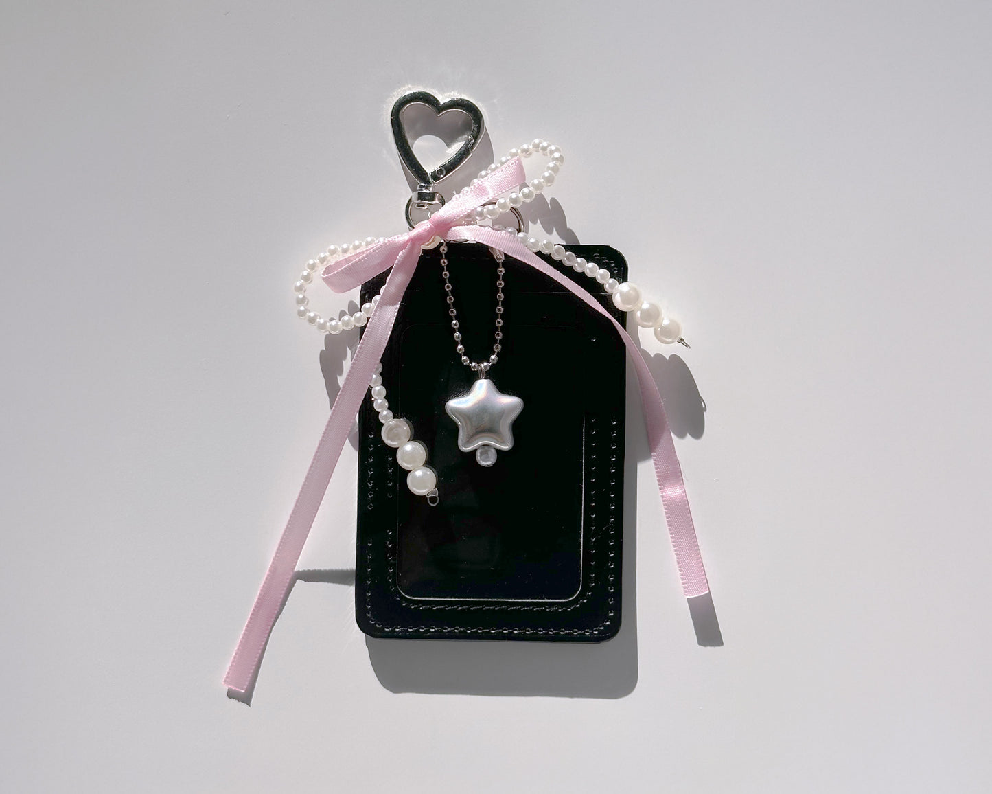 Photocard Holder with Pearl and Pink/Red Ribbon Keychain